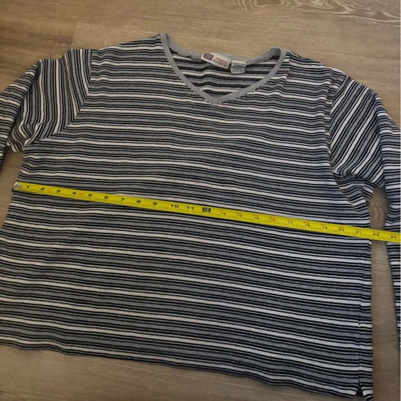 VINTAGE 90s Faded Glory Striped Long Sleeve Ribbed Knit Cropped Boxy V-Neck Top - Picture 6 of 8